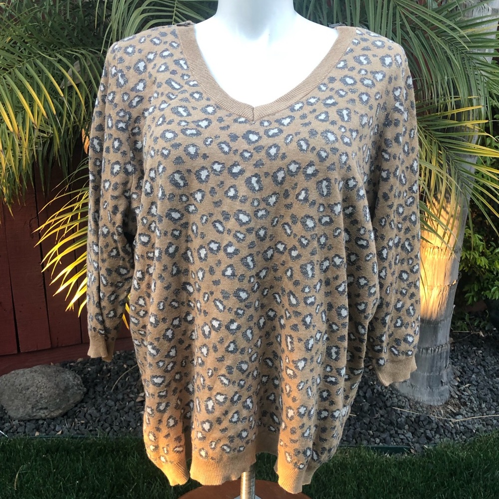 New Lane Bryant V-neck Sweater size 26/27